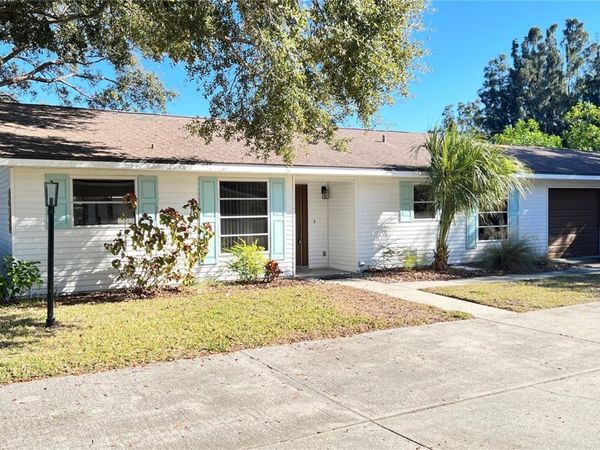10548 86TH AVENUE N, SEMINOLE, FL 33772