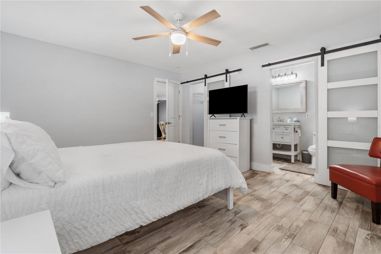 1011 67th Avenue Drive W, Bradenton, FL 34207 Photo