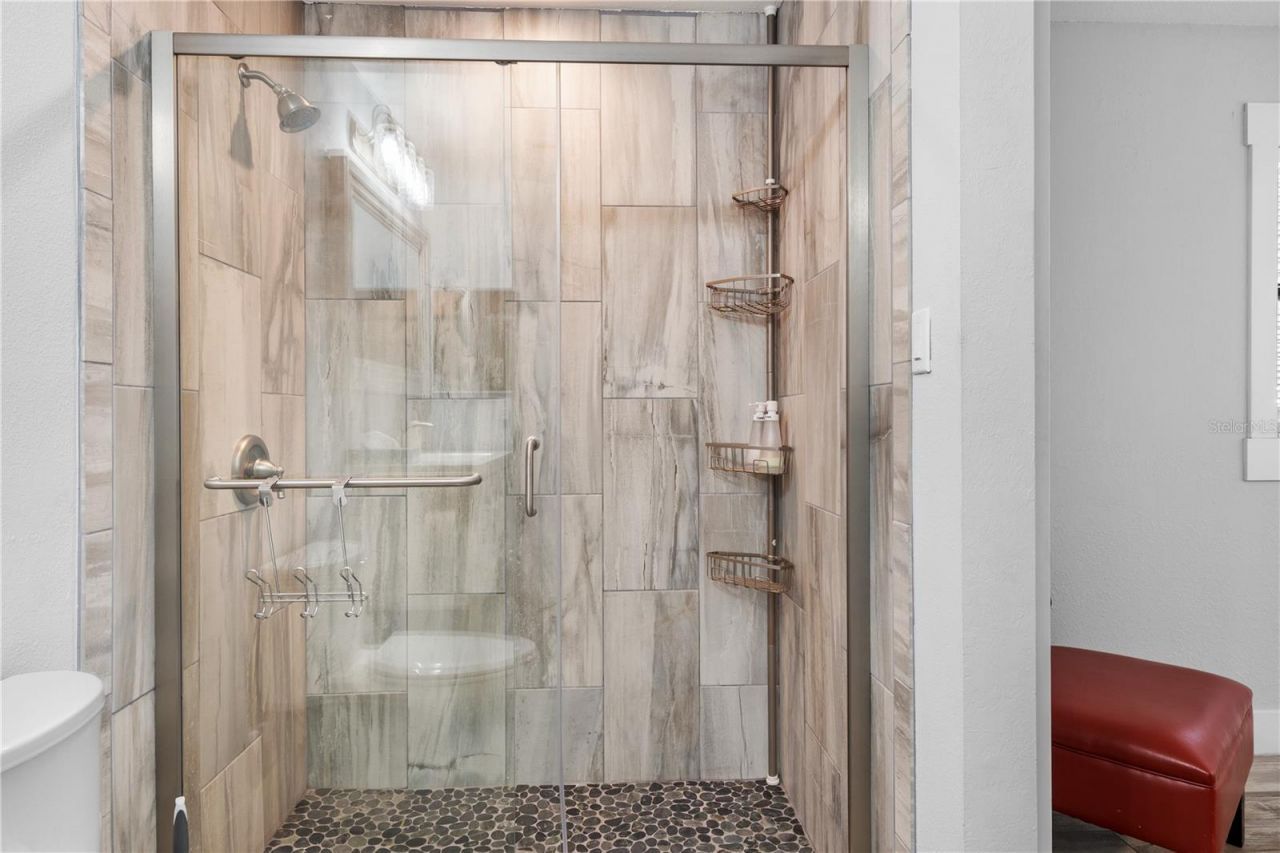 1011 67th Avenue Drive W, Bradenton, FL 34207 Photo