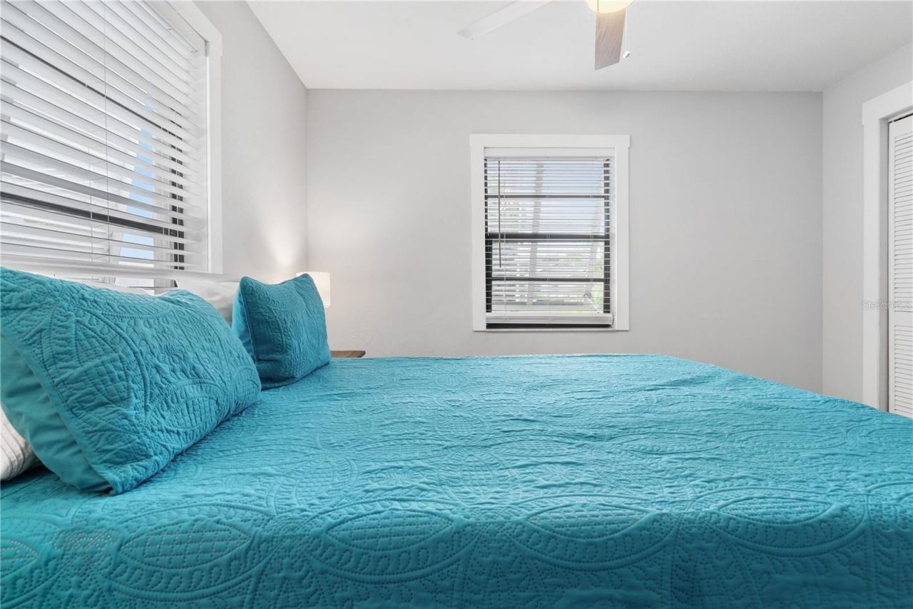 1011 67th Avenue Drive W, Bradenton, FL 34207 Photo