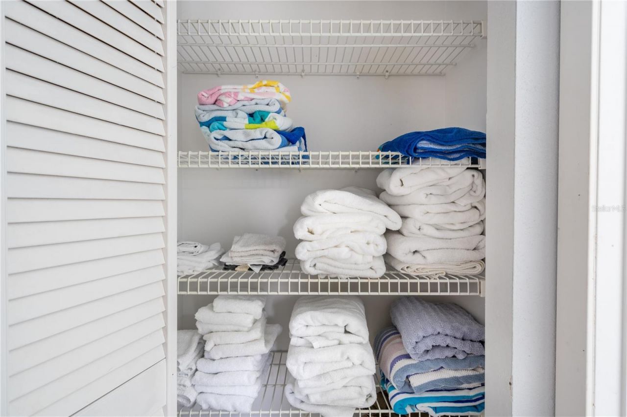 1011 67th Avenue Drive W, Bradenton, FL 34207 Photo