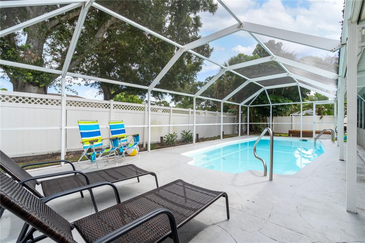 1011 67th Avenue Drive W, Bradenton, FL 34207 Photo