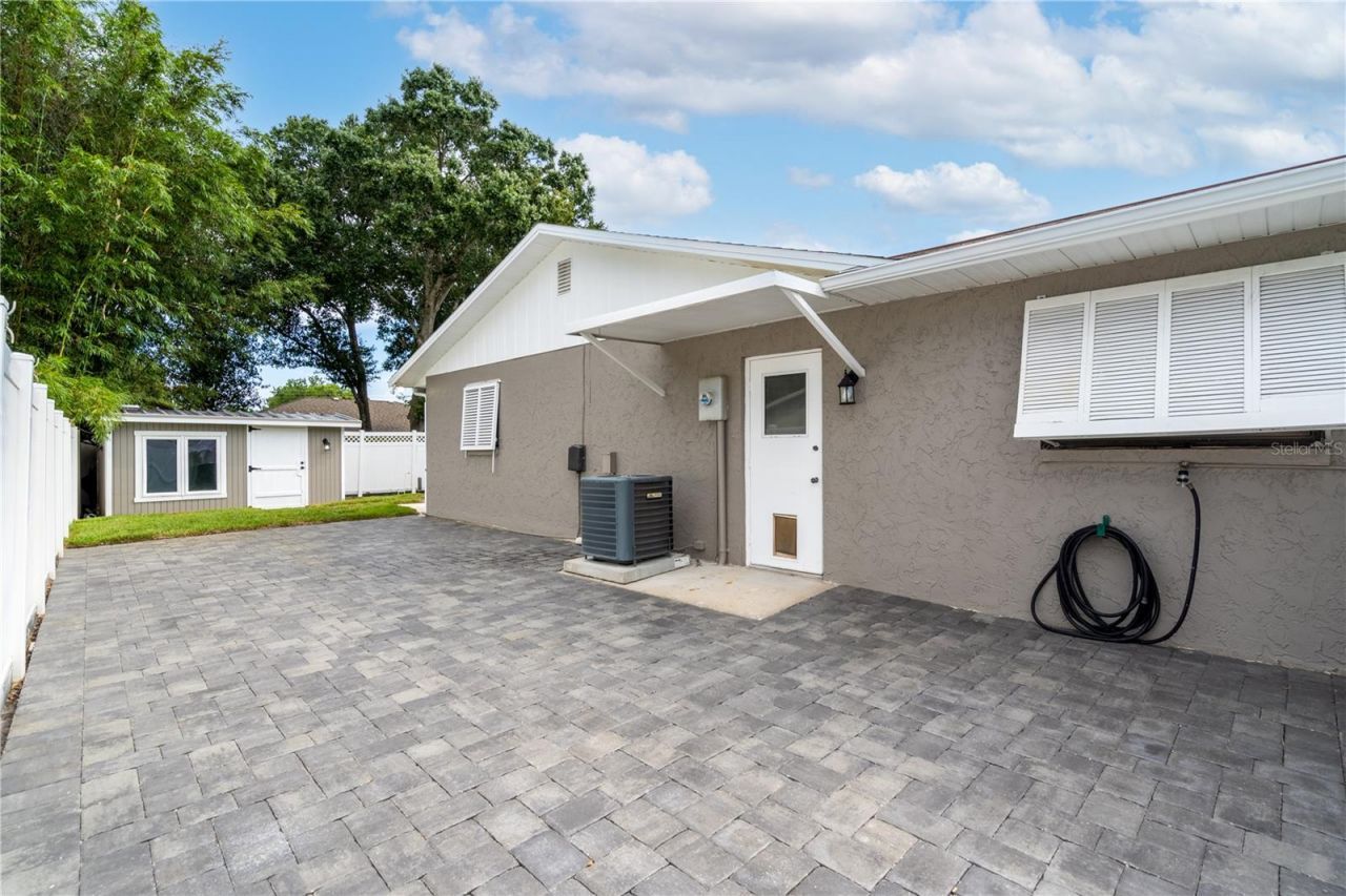 1011 67th Avenue Drive W, Bradenton, FL 34207 Photo