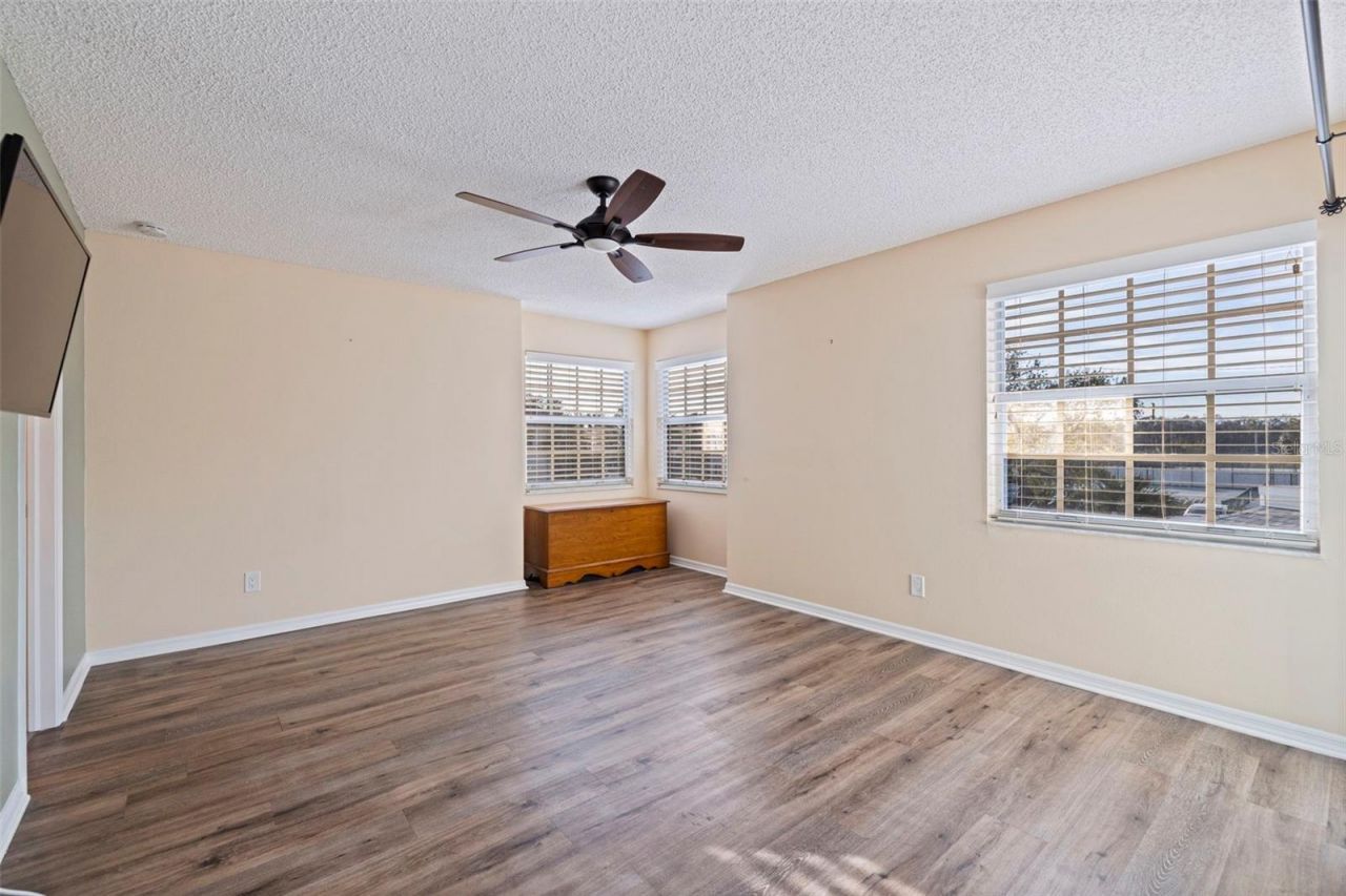 6826 Stones Throw Circle N, Unit 11201, Saint Petersburg, FL 33710 Photo