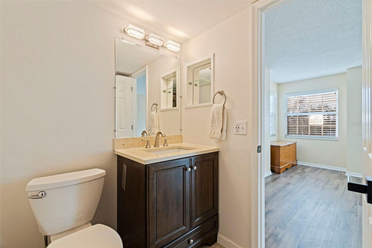 6826 Stones Throw Circle N, Unit 11201, Saint Petersburg, FL 33710 Photo