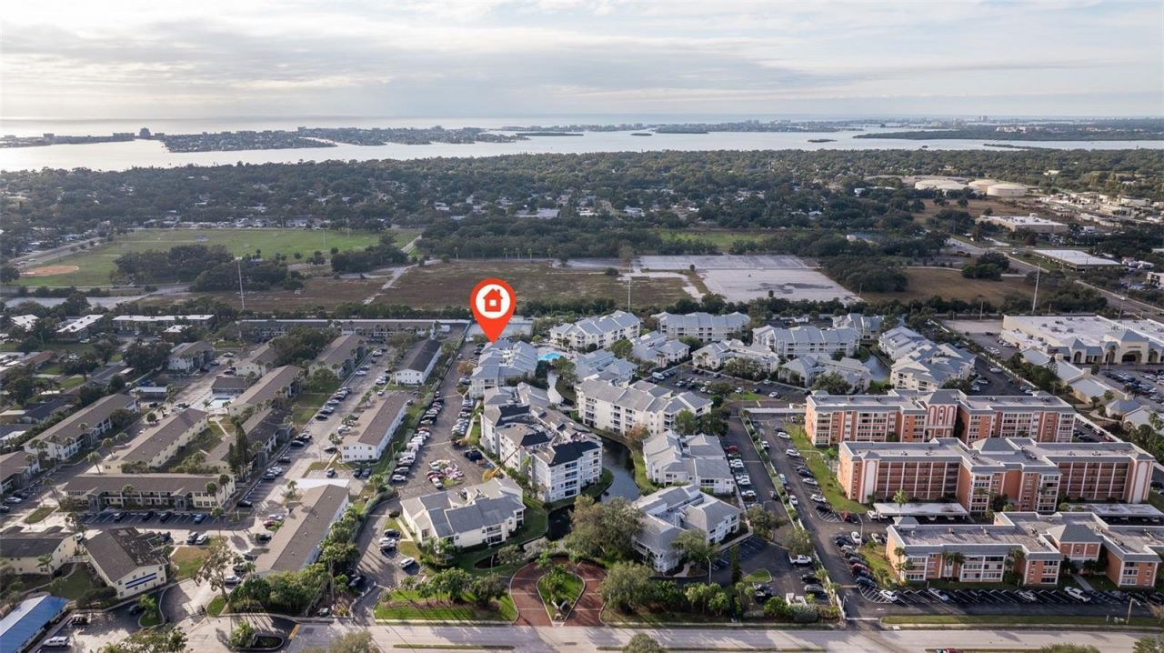 6826 Stones Throw Circle N, Unit 11201, Saint Petersburg, FL 33710 Photo