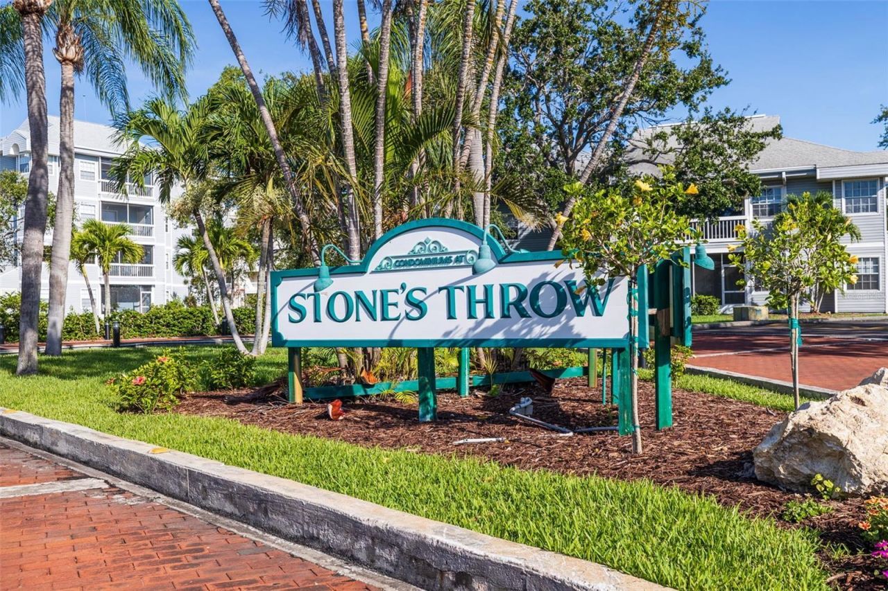 6826 Stones Throw Circle N, Unit 11201, Saint Petersburg, FL 33710 Photo