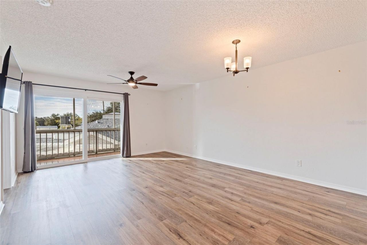 6826 Stones Throw Circle N, Unit 11201, Saint Petersburg, FL 33710 Photo