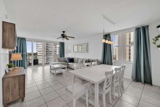 5601 Collins Ave , Unit 825, Miami Beach, FL 33140 Photo