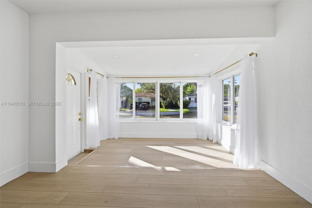 461 Plover Ave, Miami Springs, FL 33166 Photo