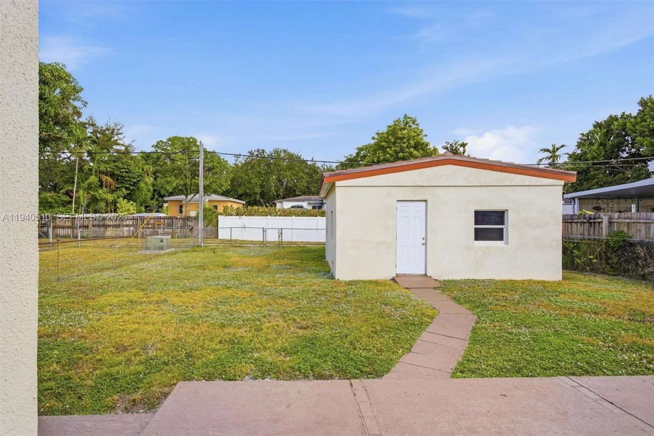 461 Plover Ave, Miami Springs, FL 33166 Photo