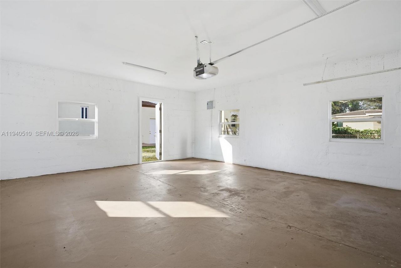 461 Plover Ave, Miami Springs, FL 33166 Photo