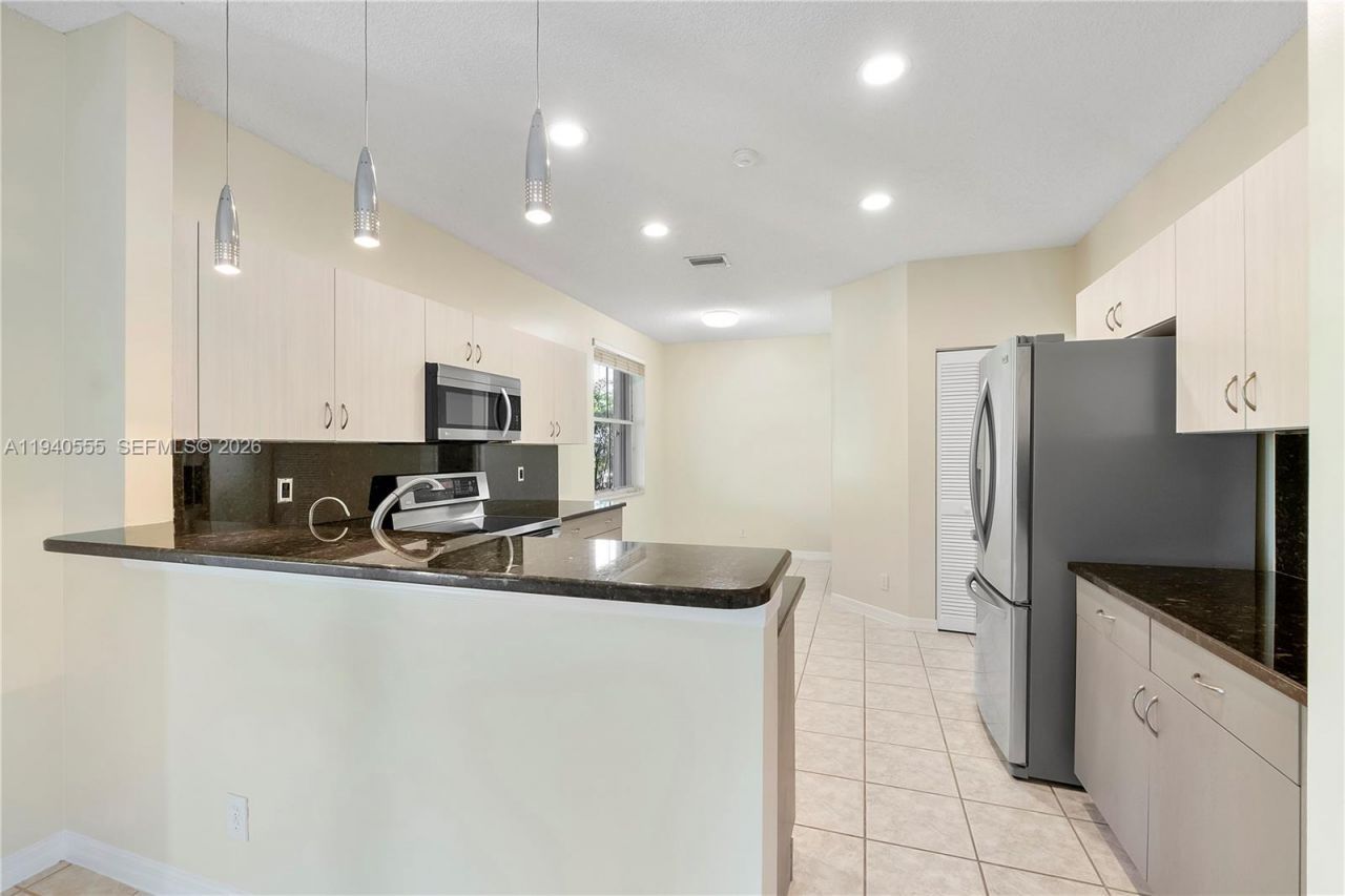 630 Vista Meadows Dr, Weston, FL 33327 Photo