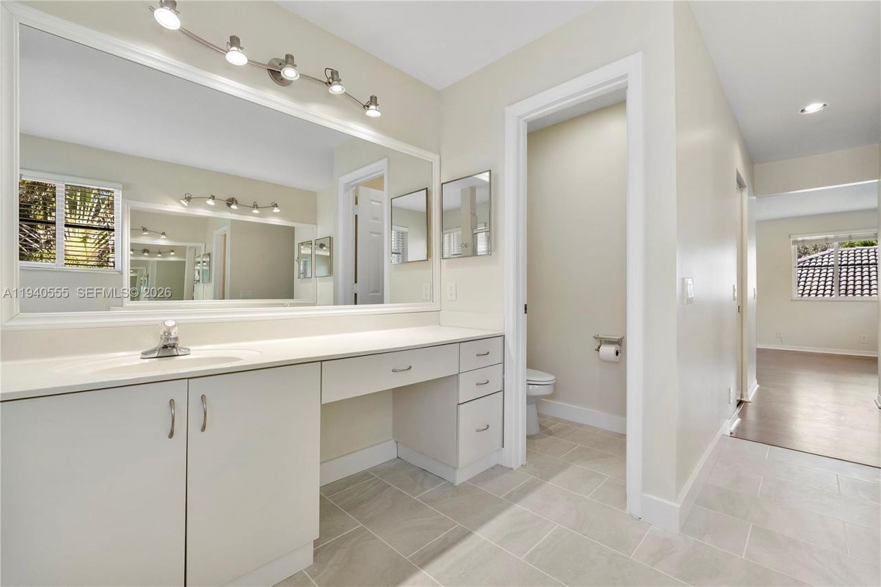 630 Vista Meadows Dr, Weston, FL 33327 Photo
