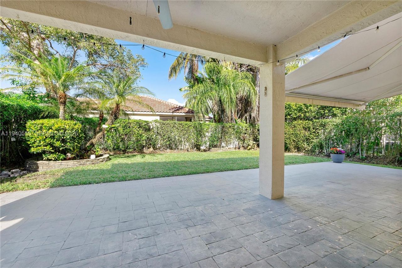 630 Vista Meadows Dr, Weston, FL 33327 Photo