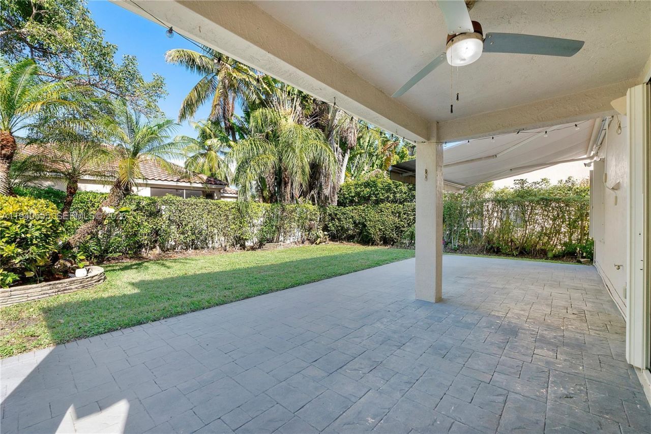630 Vista Meadows Dr, Weston, FL 33327 Photo