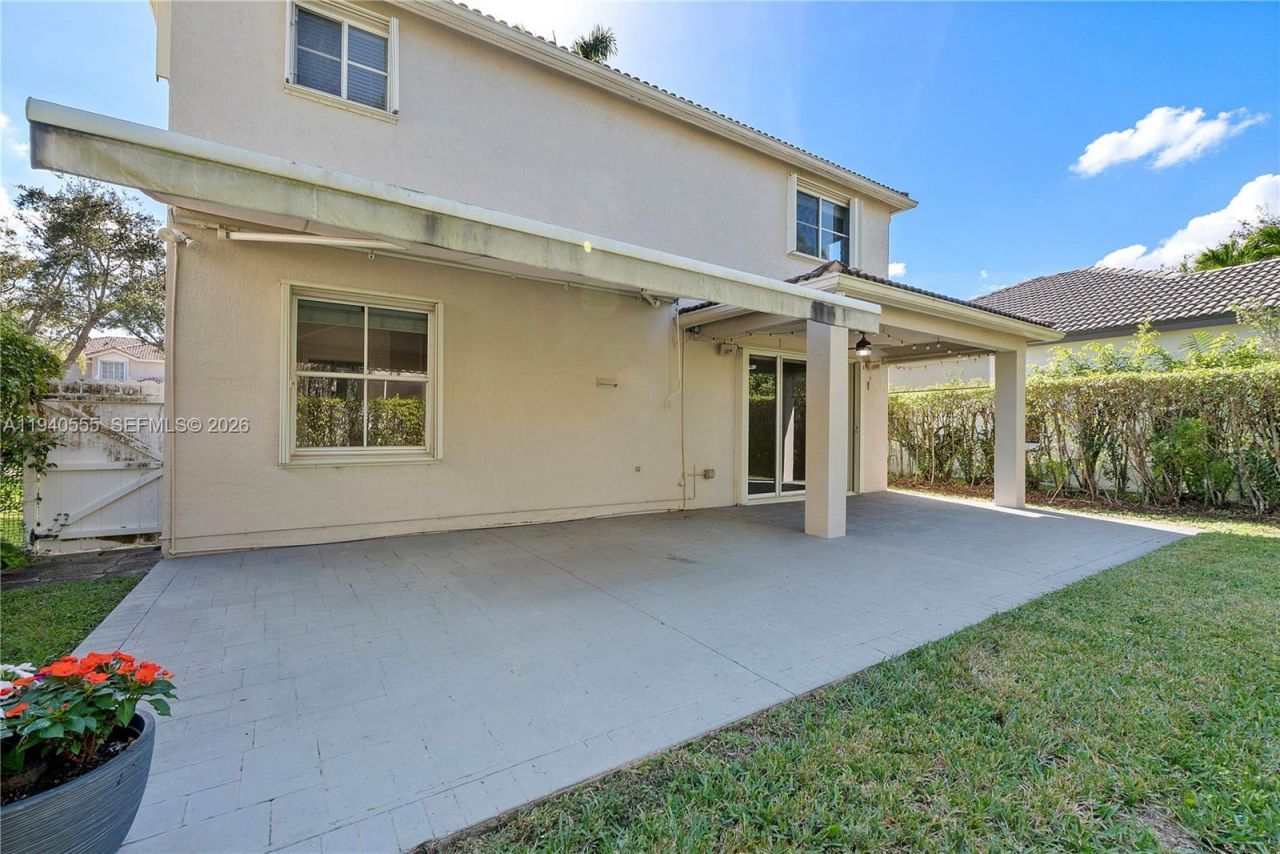 630 Vista Meadows Dr, Weston, FL 33327 Photo