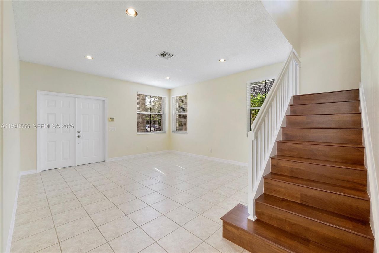 630 Vista Meadows Dr, Weston, FL 33327 Photo