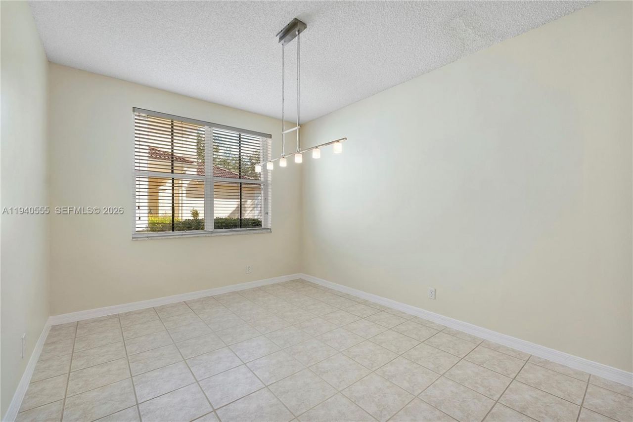 630 Vista Meadows Dr, Weston, FL 33327 Photo