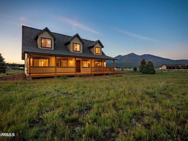 6555 N CHAMBERS Drive, Flagstaff, AZ 86001