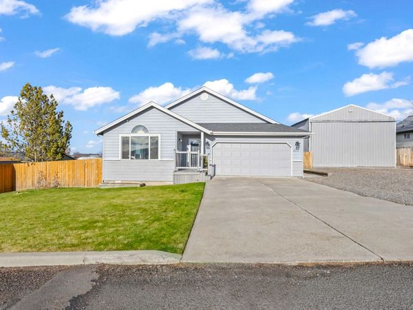 405 E D Street, Culver, OR 97734