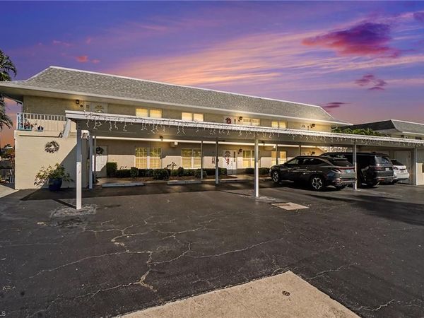 1825 SE 41st ST, Unit 1A, CAPE CORAL, FL 33904