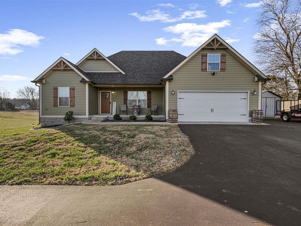 447 New Grove Road, Smiths Grove, KY 42171