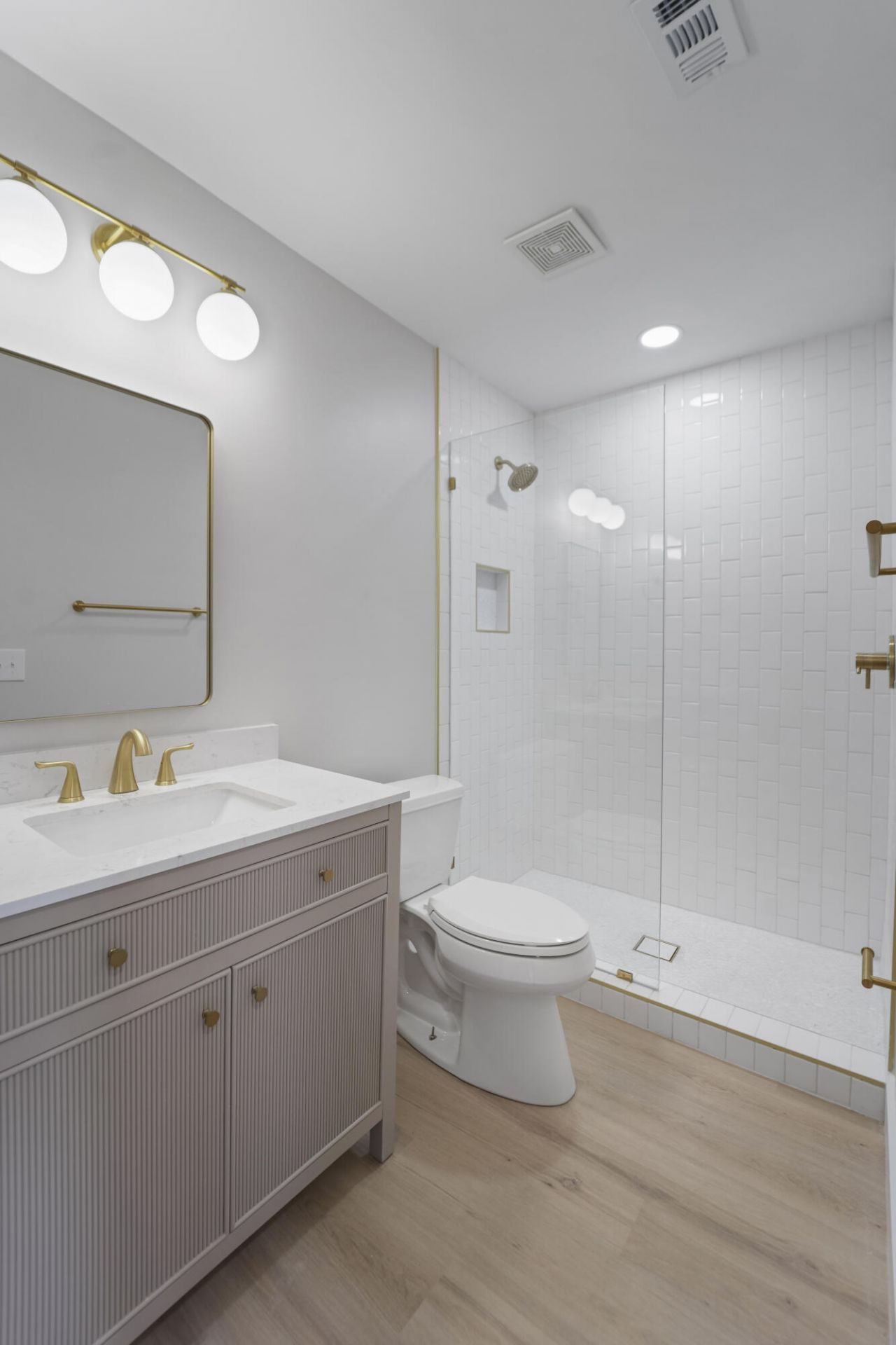 415 Parkdale Drive Photo 12