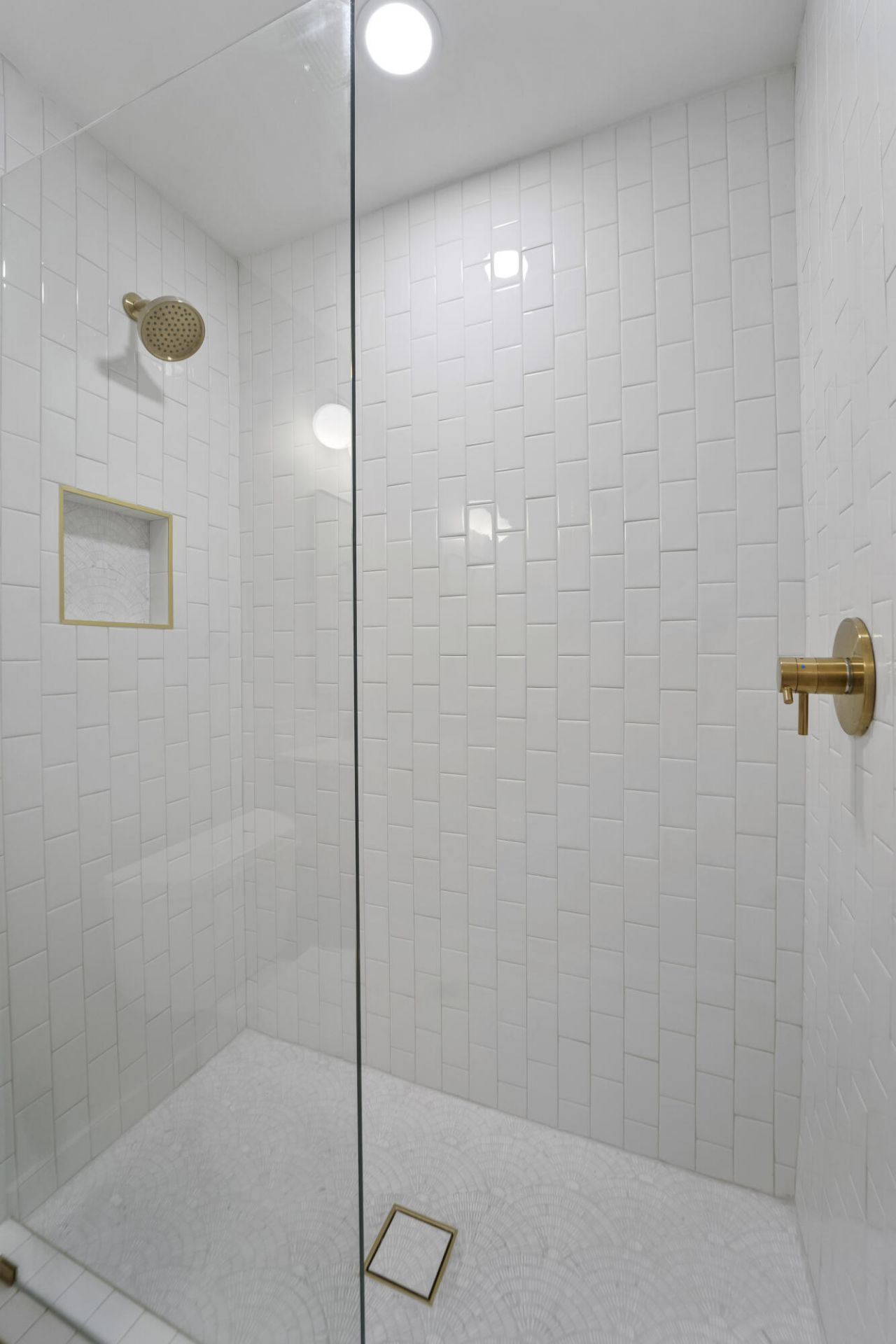 415 Parkdale Drive Photo 13