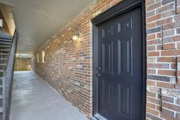 415 Parkdale Drive photo 4