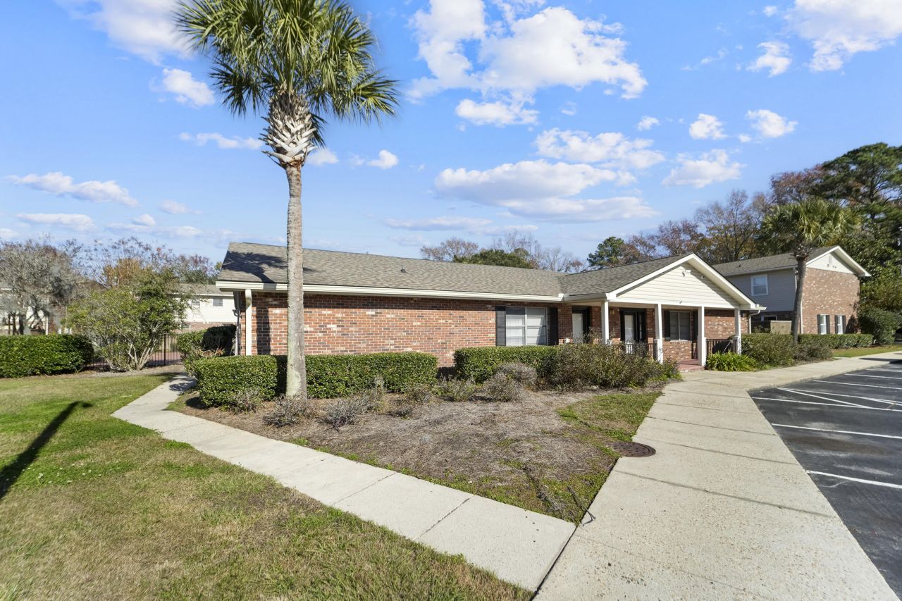 415 Parkdale Drive Photo 38