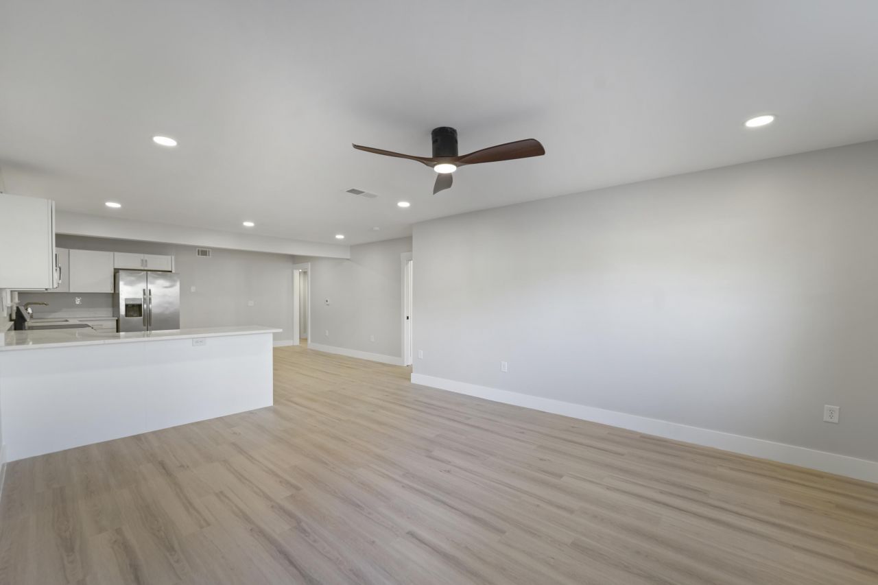 415 Parkdale Drive Photo 51