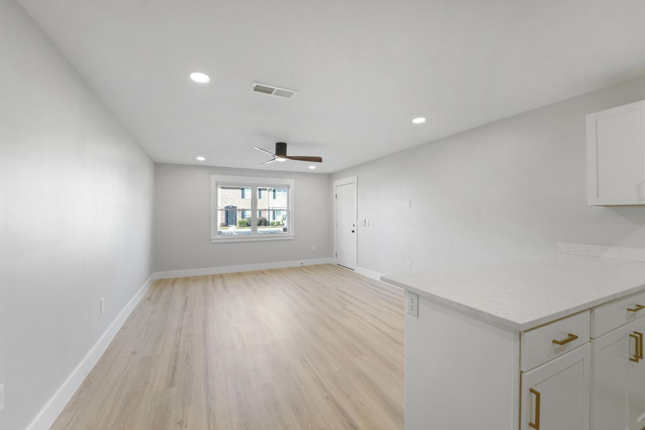 415 Parkdale Drive Photo 52