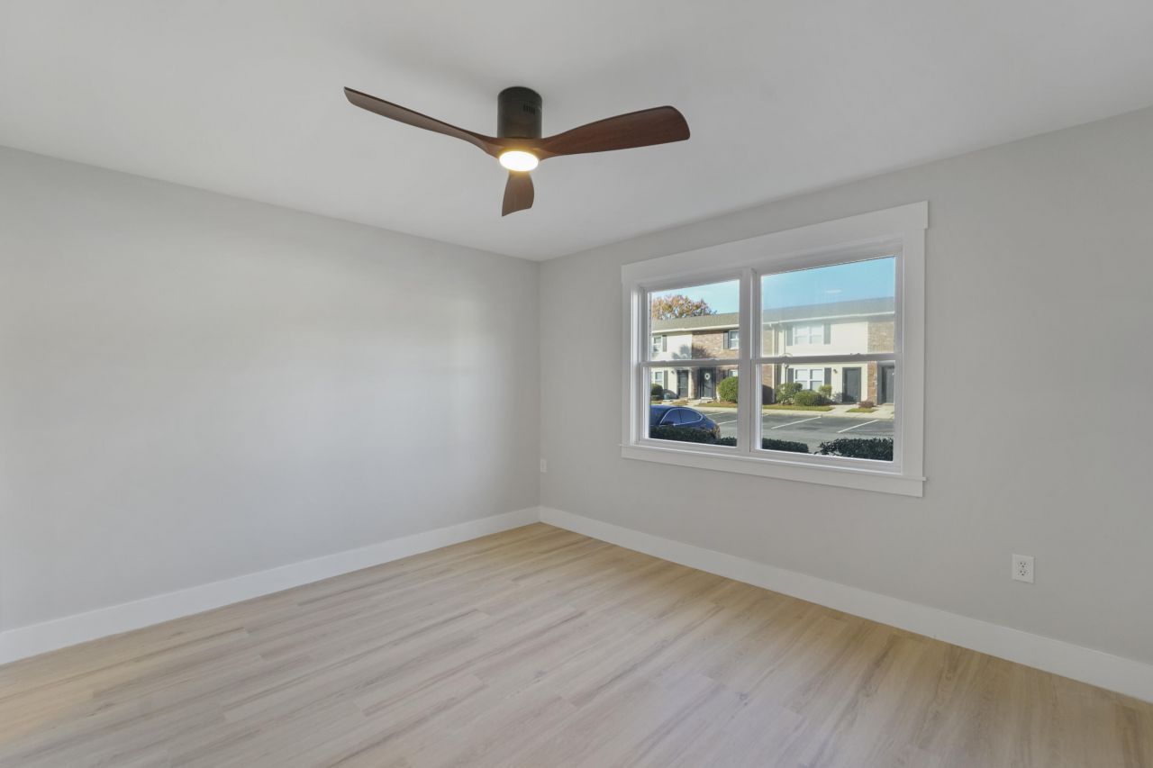 415 Parkdale Drive Photo 56