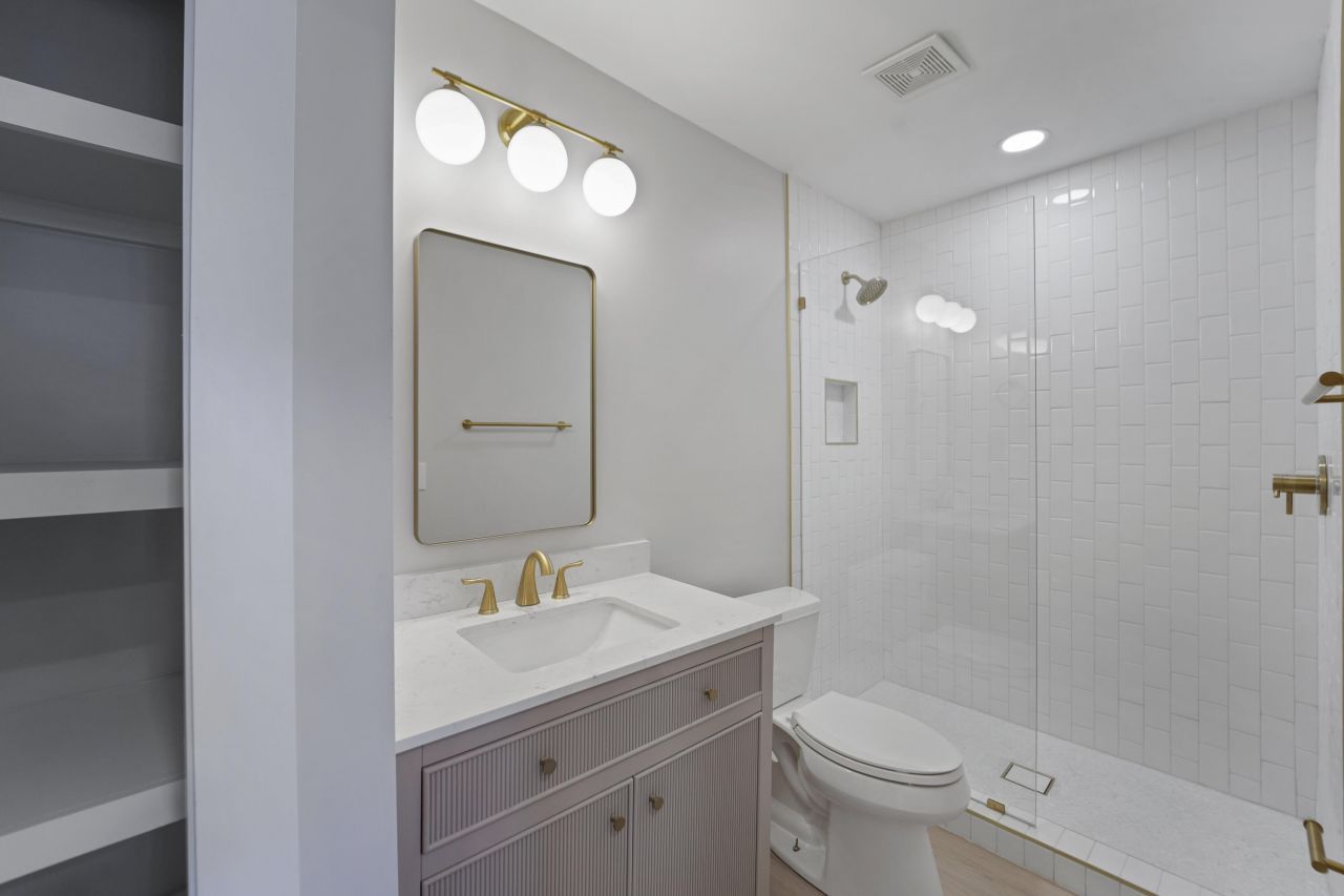 415 Parkdale Drive Photo 57