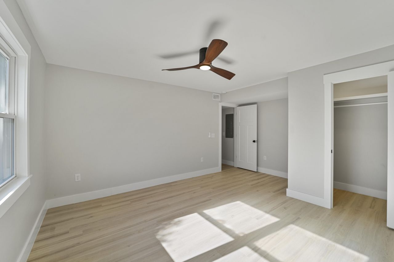 415 Parkdale Drive Photo 59