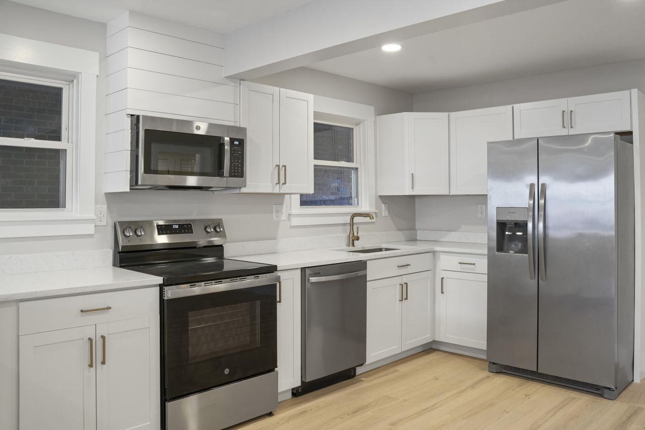 415 Parkdale Drive Photo 9