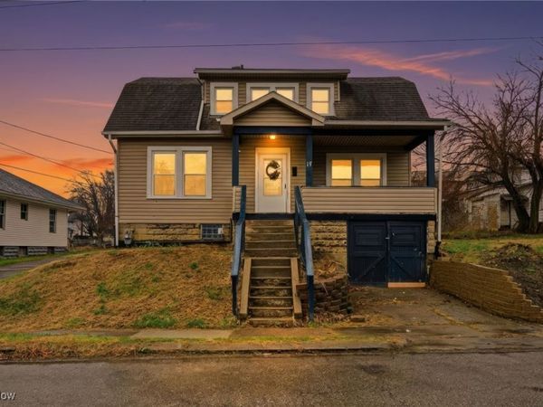 17 Ceramic Avenue, Zanesville, OH 43701