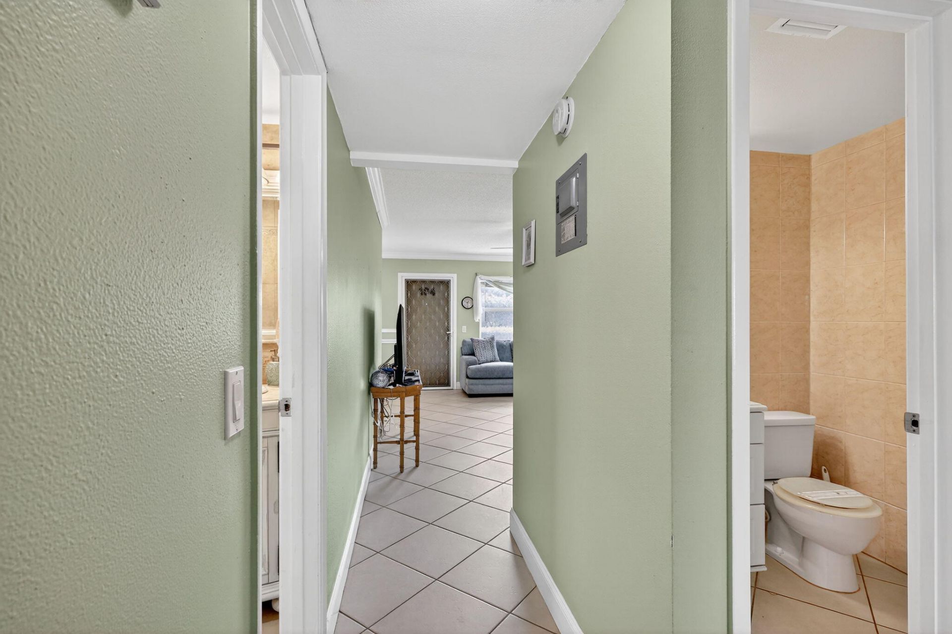 480 Horizons W, Unit 104, Boynton Beach, FL 33435 Photo