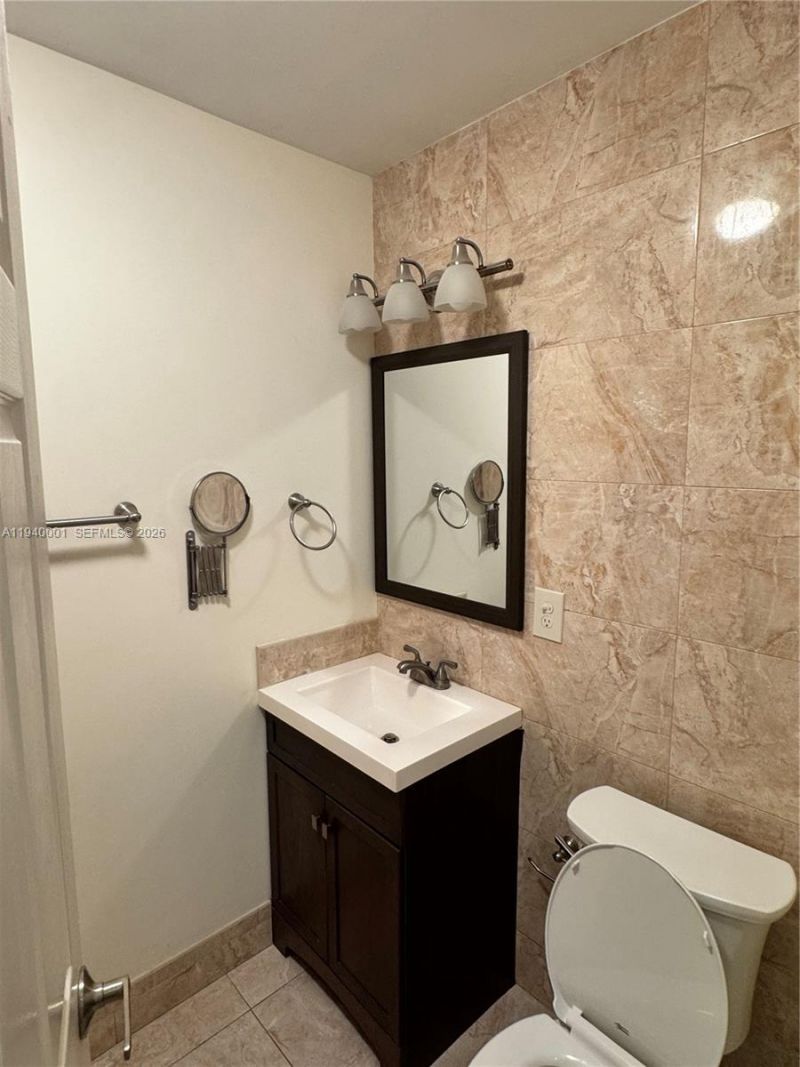 8851 NW 119th St, Unit 5108, Hialeah Gardens, FL 33018 Photo