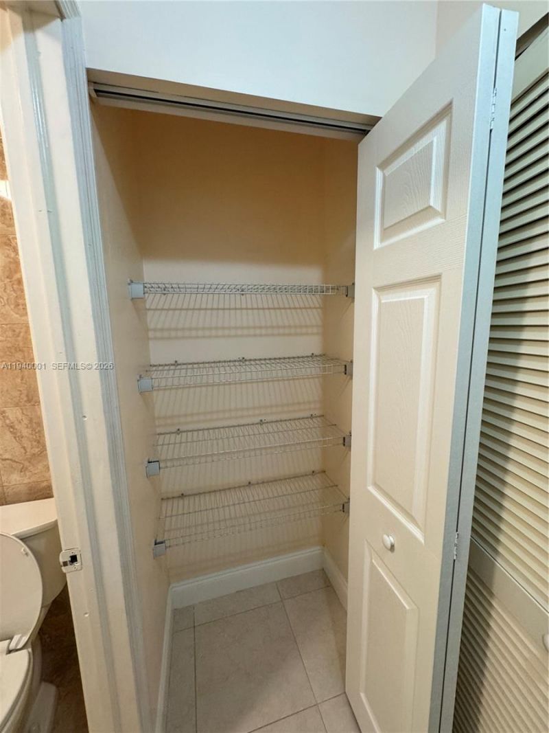 8851 NW 119th St, Unit 5108, Hialeah Gardens, FL 33018 Photo