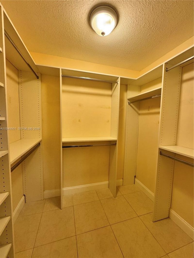 8851 NW 119th St, Unit 5108, Hialeah Gardens, FL 33018 Photo