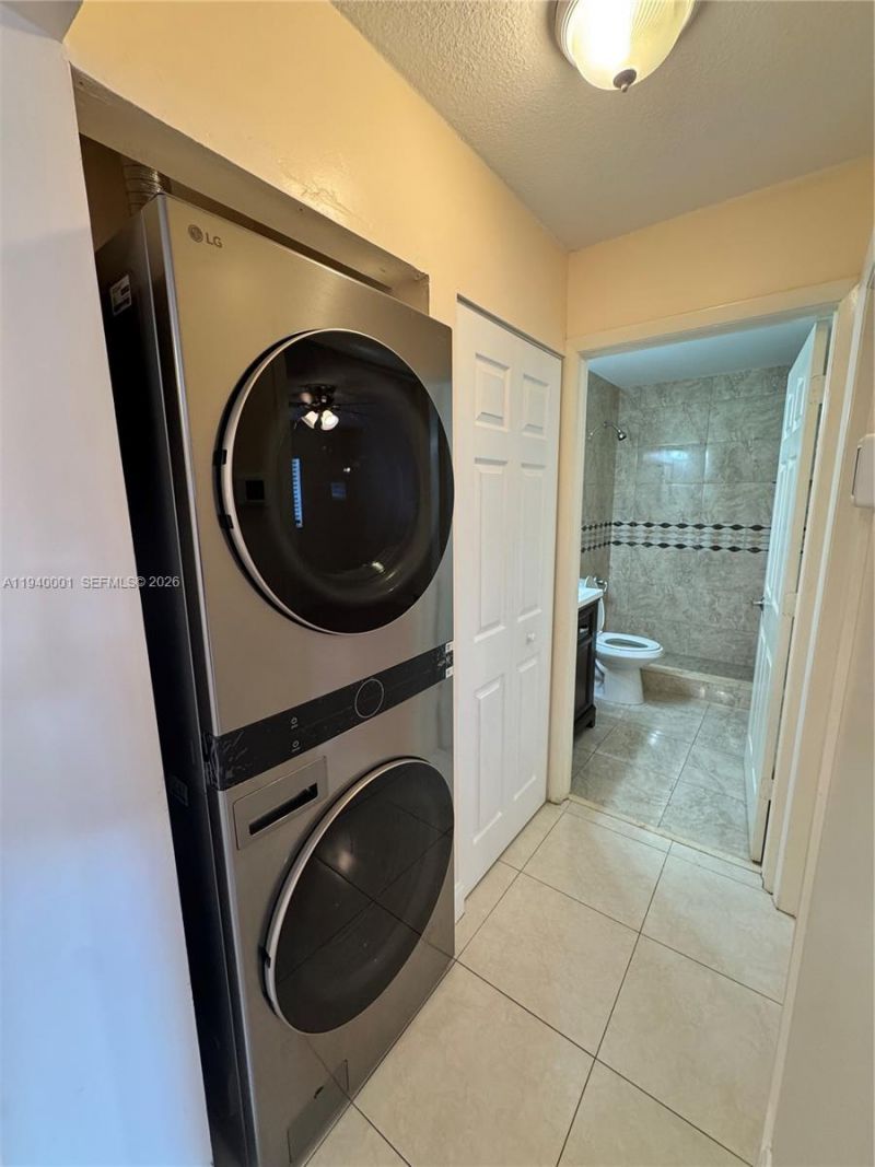 8851 NW 119th St, Unit 5108, Hialeah Gardens, FL 33018 Photo