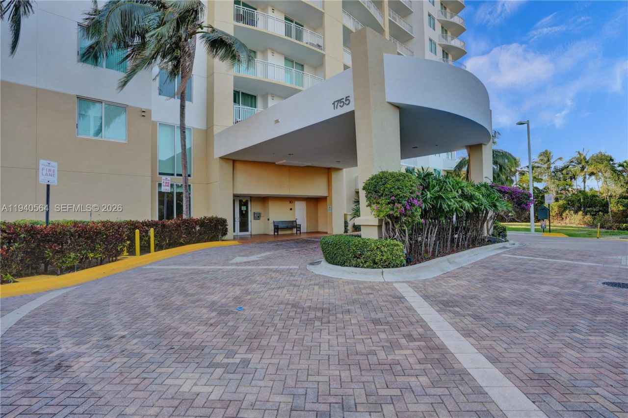 1755 E Hallandale Beach Blvd, Unit PH04E, Hallandale Beach, FL 33009 Photo