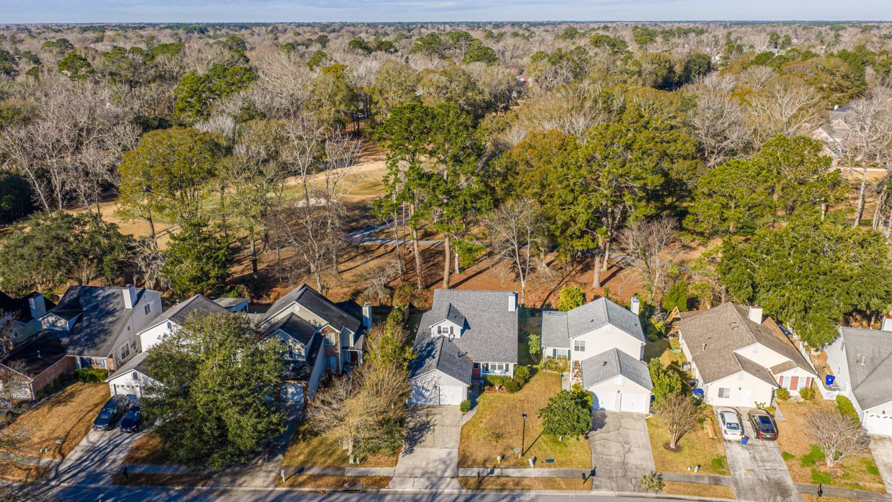 47 Wolk Drive Photo 34