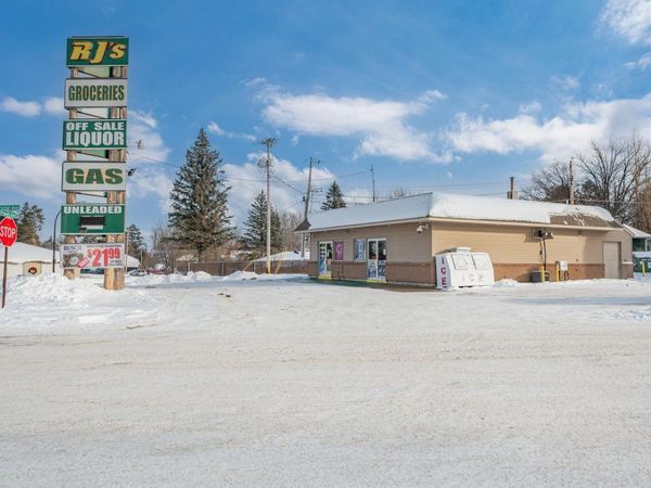 504 Powell Avenue , Coleraine, MN 55722