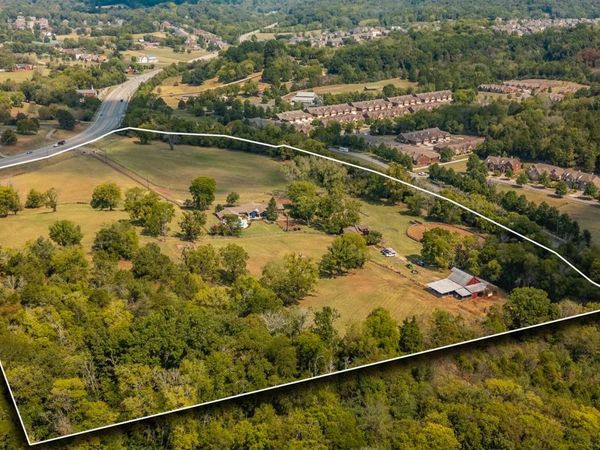 755 Long Hollow Pike, Goodlettsville, TN 37072