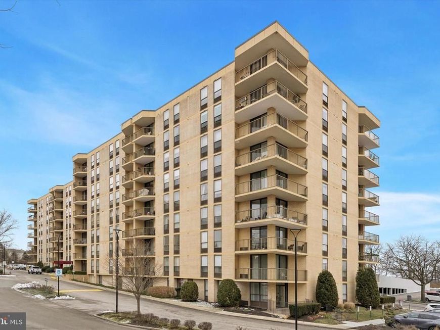 666 W Germantown Pike, Unit 2101, Plymouth Meeting, PA 19462 Main Photo