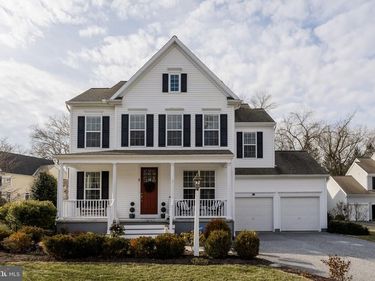 8 WHITE TAIL PATH, LANCASTER, PA 17602
