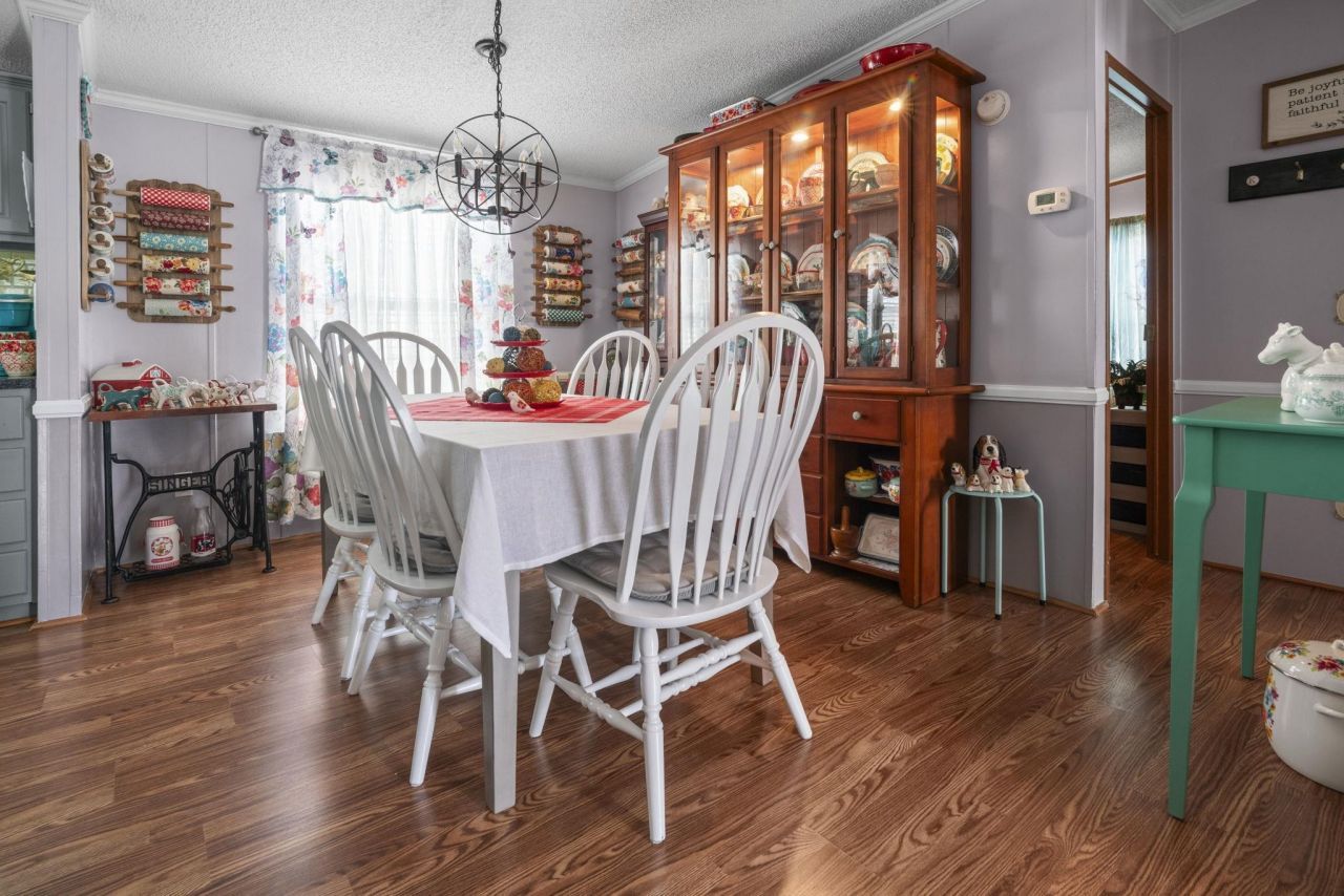 525 Folly Estates Dr. Photo 11